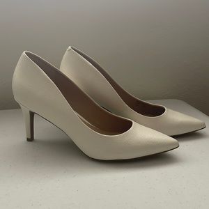 Alfani| white heels size 8.5